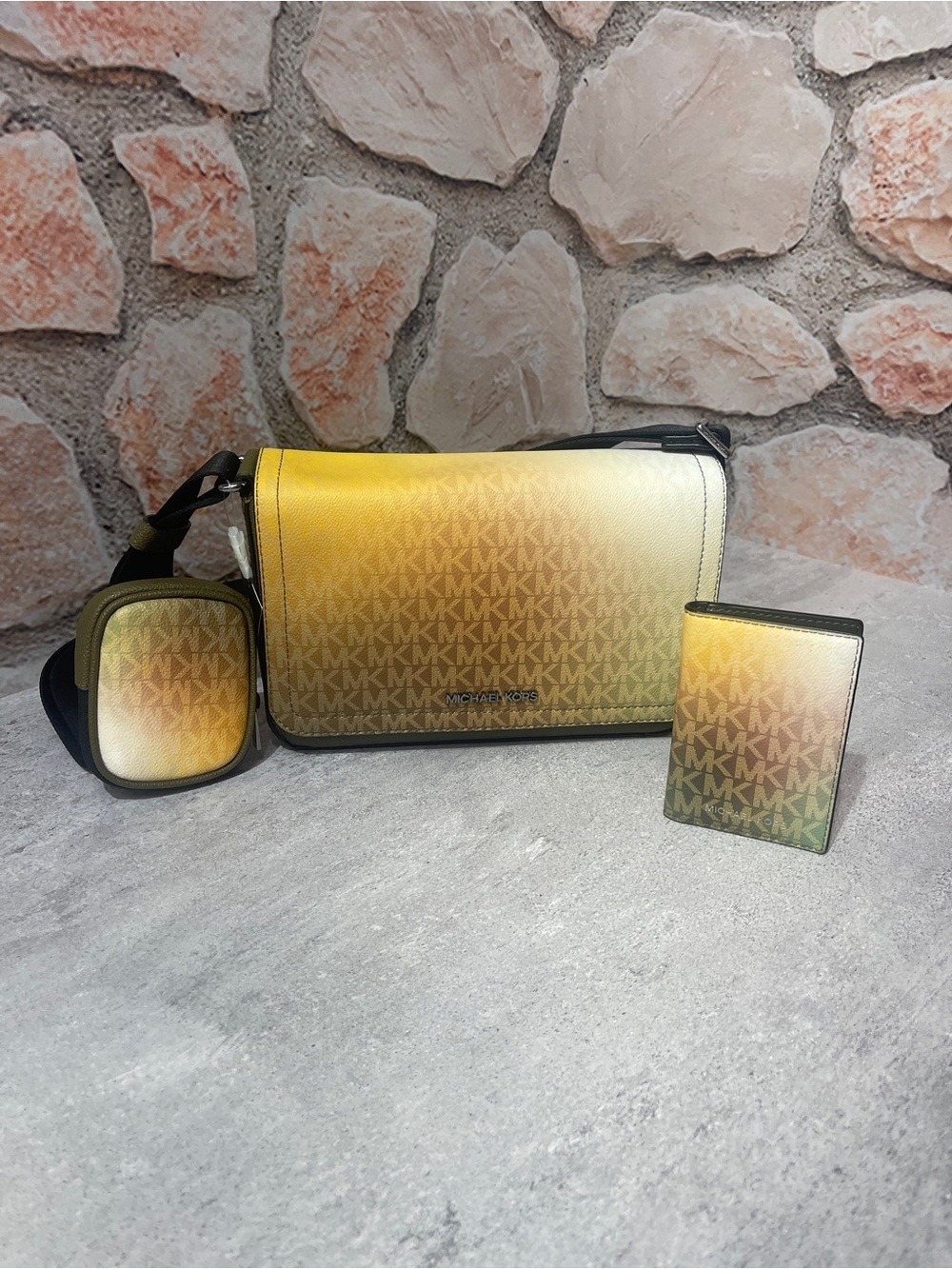 Michael Kors Cooper Flap Crossboy With Pouch & Wallet Olive Ombre
